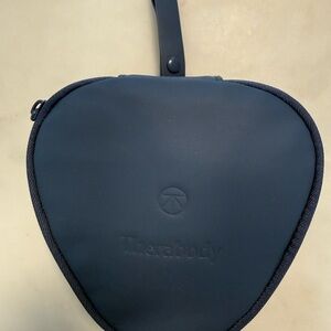 United Therabody Amenity Kit